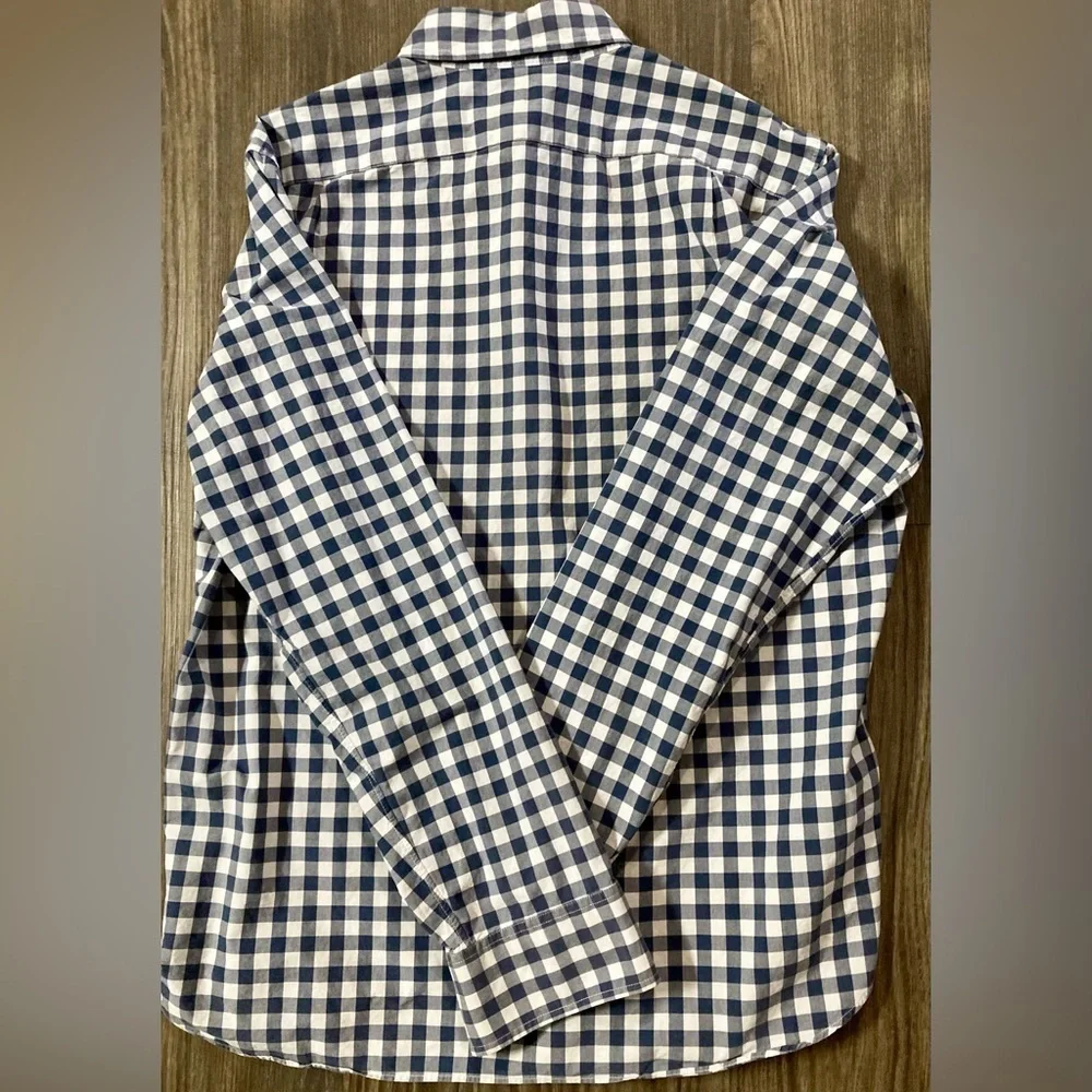 J Crew Slim Fit Button Down Shirt Size Large‎